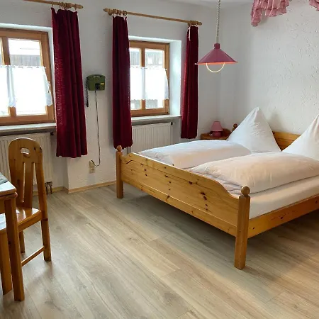 Casa de hóspedes Zum Kirchenwirt 3*